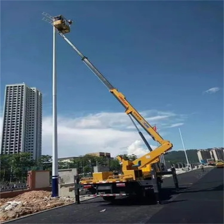 河东区街道维修路灯的曲臂升降车出租