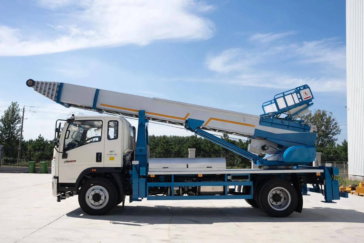 河东区街道云梯上料车租赁费用